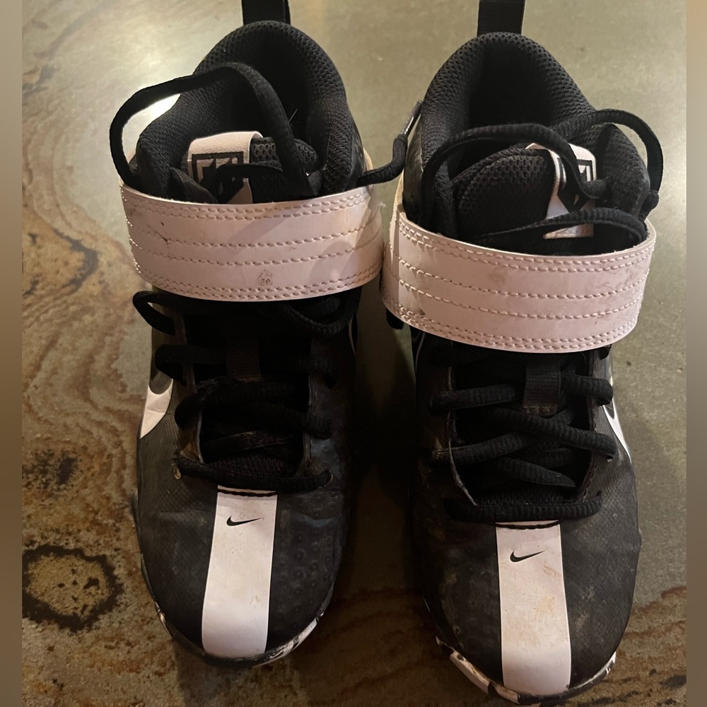 Youth Nike baseball cleats
